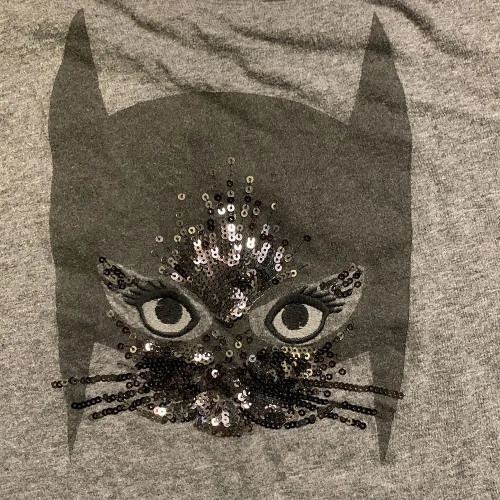 Gap DC Collab Size 6 to 7 bat Girl shirt Cotton Gray shirt Sequins Spring Black